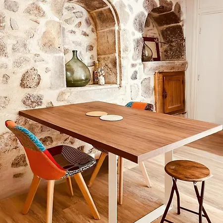 Maison Chez Madeleine 4 Pers, Entre Le Lioran Et Vic-sur-cere Feriehus Thiézac