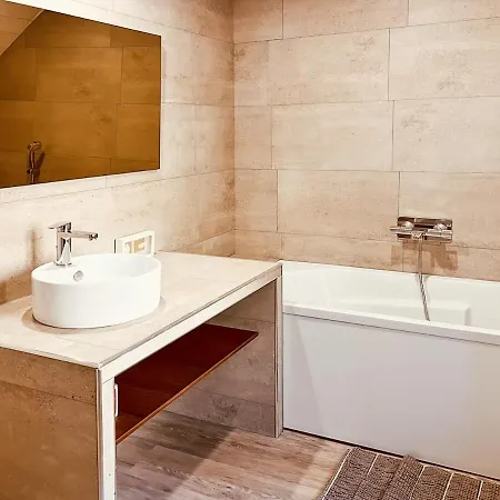 Maison Chez Madeleine 4 Pers, Entre Le Lioran Et Vic-sur-cere *